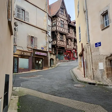Duplex Center - Clermont-ferrand - Lyon - Free Parking - Self-check-in Apartment *